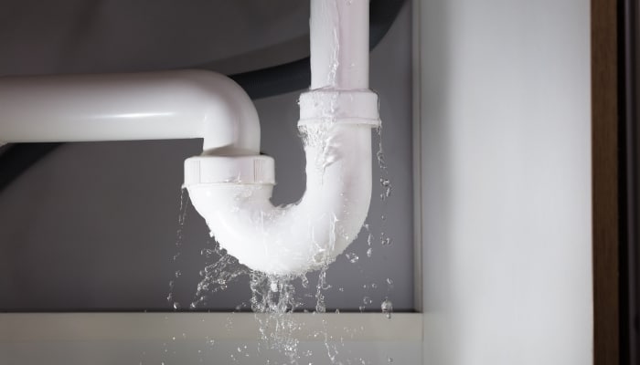 Bathroom Pipe Leaking Water Bathroom Pipe Leaking Water