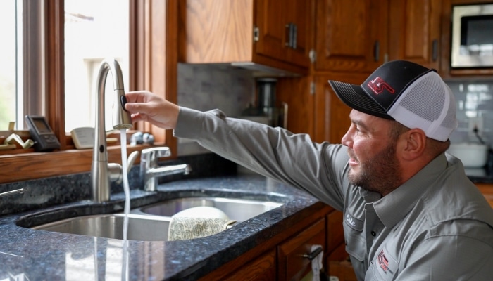 Plumbing Checking Water Kitchen Faucet Plumbing Checking Water Kitchen Faucet